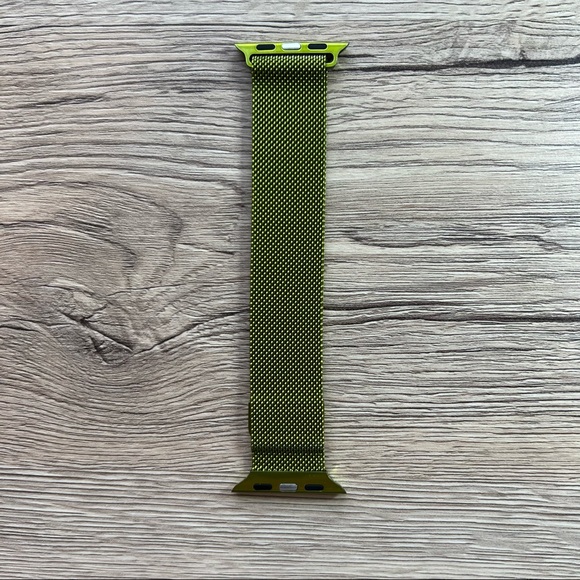 NEW BAND Grass Green Milanese Stainless For Apple Watch - Picture 2 of 5